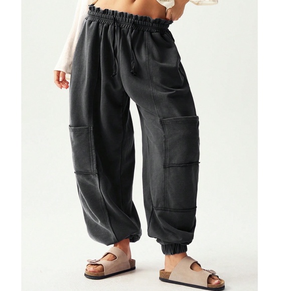 Cozy Black Reverse Stitch Pockets Stretchy Waist Jogger Pants - Picture 3 of 6